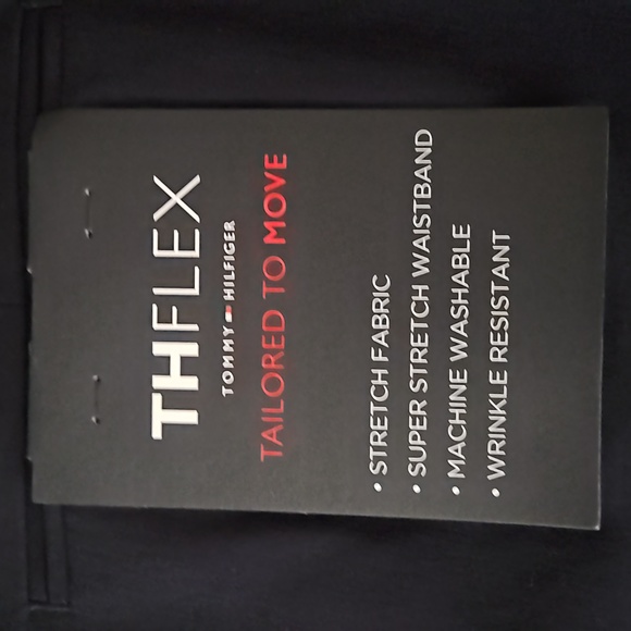Tommy Hilfiger Flex Chinos.BRAND NEW w/ TAGS.NEVER WORN!! - Picture 3 of 3